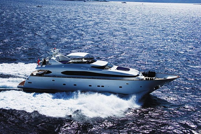 Motor yacht LADY KATANA